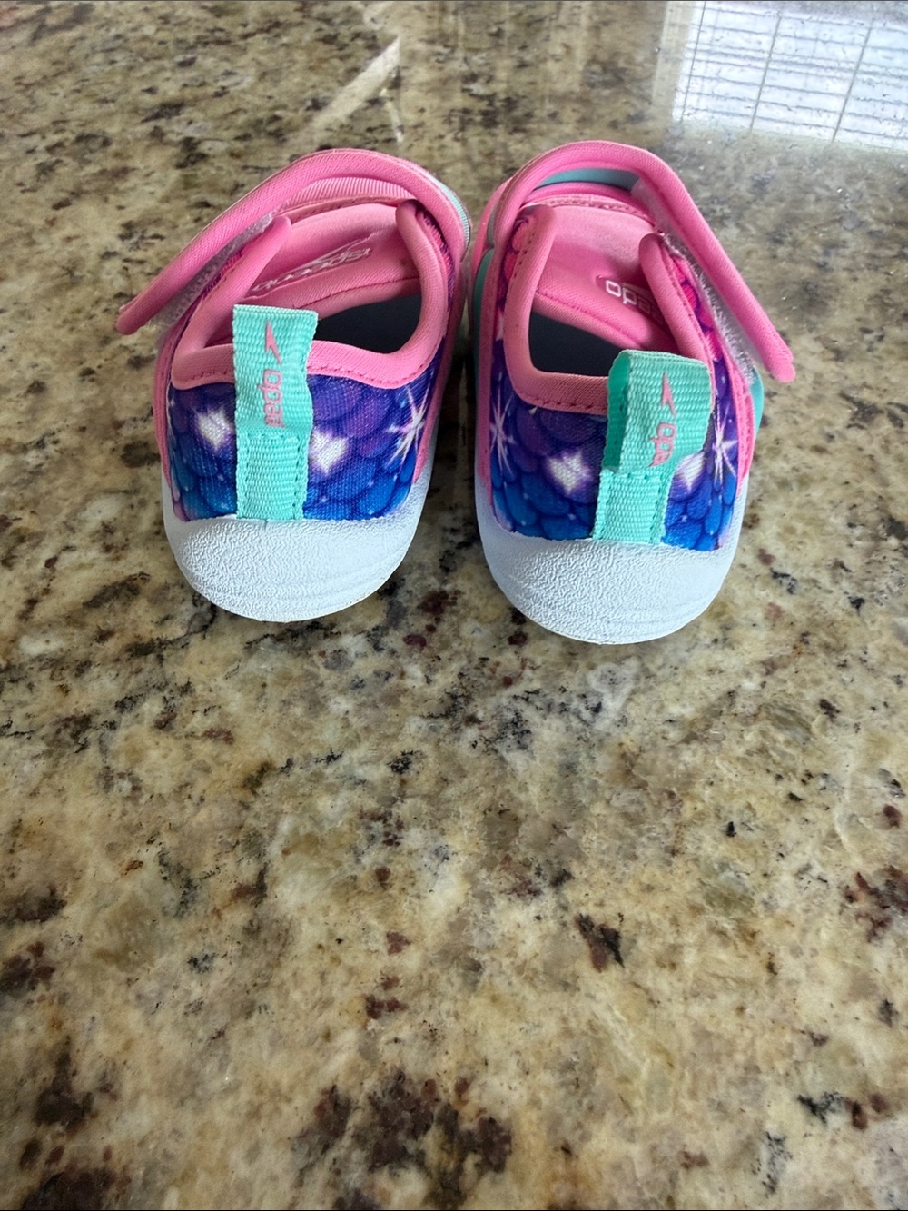 Speedo Pink and Teal Kids Water Shoes with Hook-and-Loop Strap - Picture 4 of 7